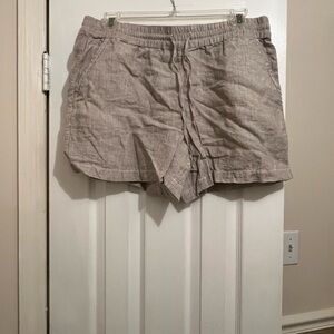 Tommy Bahama Women's Light Brown Shorts